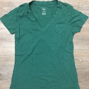 Simple vneck tee